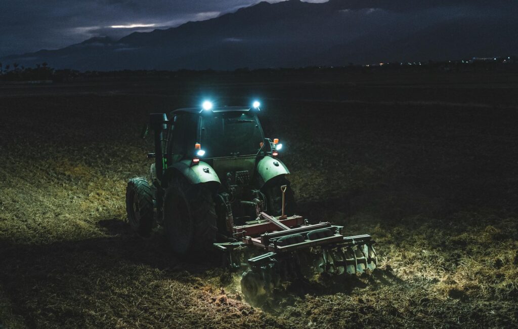 How Many Lumens Do You Need for Tractor Work Lights